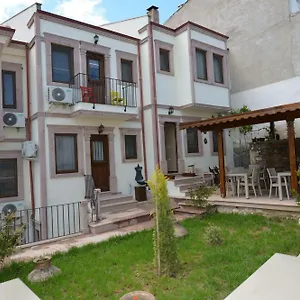 2* Otel Hayriye Hanim Ege